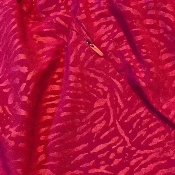 Athleta Women 4" Printed Mesh Racer Run Short 1X Fiji Magnolia Training Athletic - Picture 11 of 13